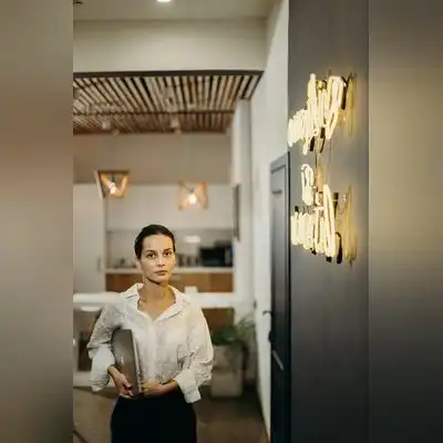 张雅芳